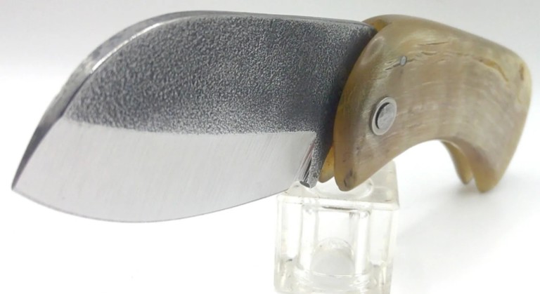 Couteau corse artisanal modèle déposé  Corsican Bulldog deSKA